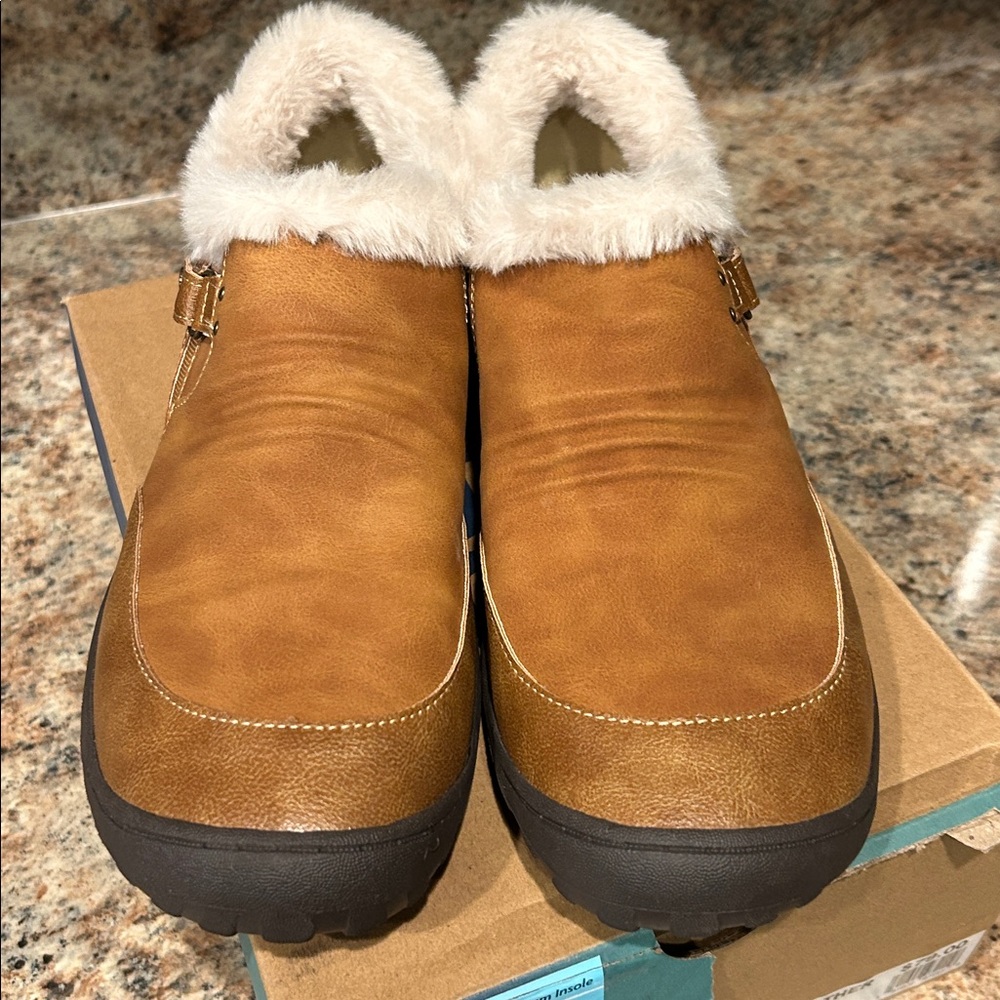New JBU Heather Women’s 11 Slip On Tan Shoe Booties w/soft Faux Fur Lining - Picture 10 of 11